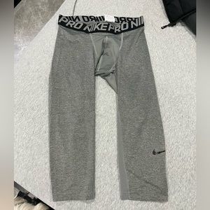 Nike Pro Combat Men’s 3/4 Tights / Compression Pants Grey Size M